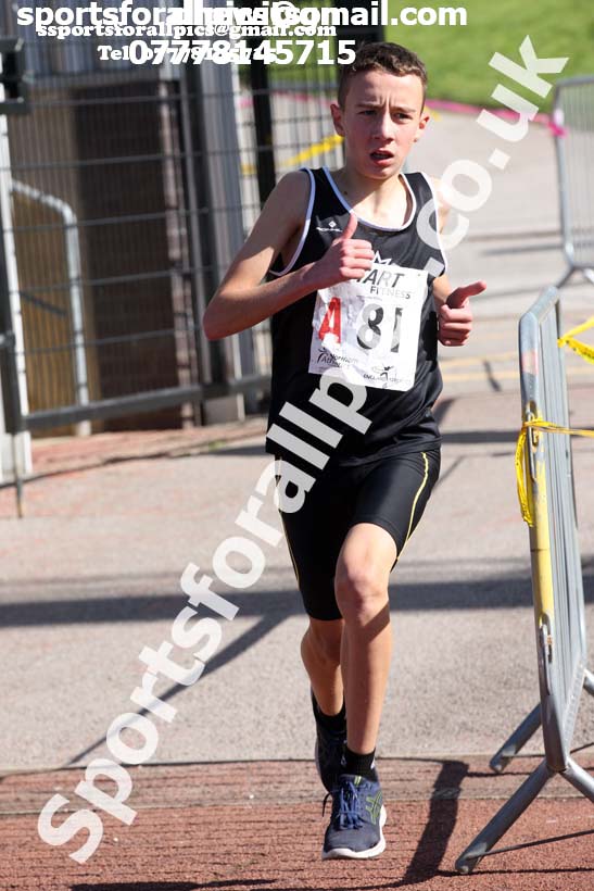 Boys under-15s  Northern 3 Stage Road Relay, SportsCity, Manchester. Photo: David T. Hewitson/Sports for All Pics